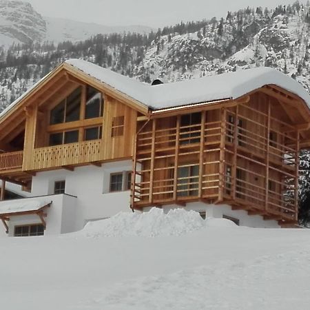 Appartement Surrounded By Green - Luxury Chalet At The Foot Of The Dolomites à La Villa  Extérieur photo
