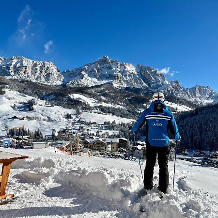 Appartement Surrounded By Green - Luxury Chalet At The Foot Of The Dolomites à La Villa  Extérieur photo