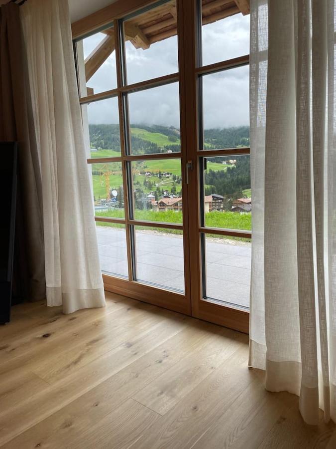Appartement Surrounded By Green - Luxury Chalet At The Foot Of The Dolomites à La Villa  Extérieur photo