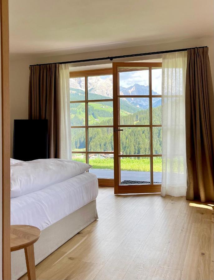 Appartement Surrounded By Green - Luxury Chalet At The Foot Of The Dolomites à La Villa  Extérieur photo